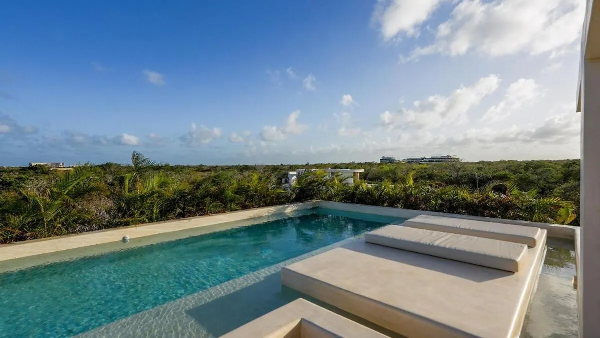 Colibri Loft Beach Club Pass Tulum
